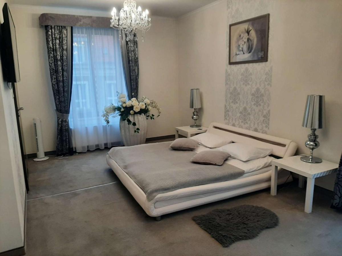 Pokoje Goscinne Teczowa Luban Kültér fotó