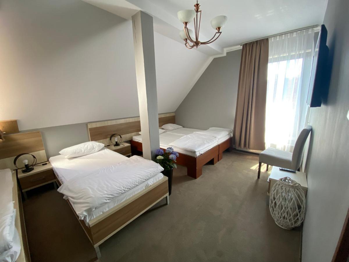 Pokoje Goscinne Teczowa Luban Kültér fotó